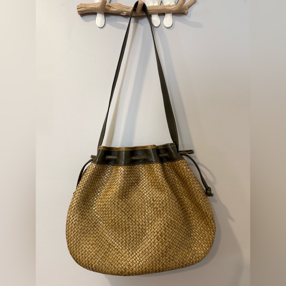 Salvatore Ferragamo Purse Woven Textured‎ Green Trim And Strap Shoulder Bag VTG